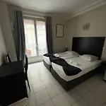Hotel Du Mont Louis