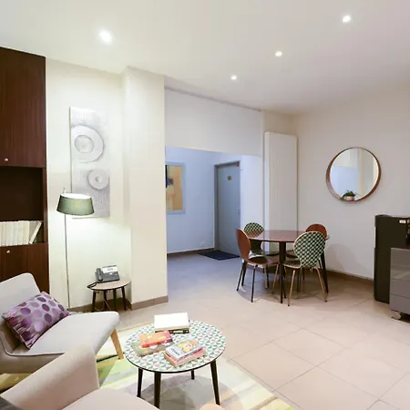 Hotel Du Mont Louis Paris