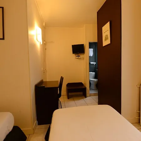 Du Mont Louis Hotel Paris